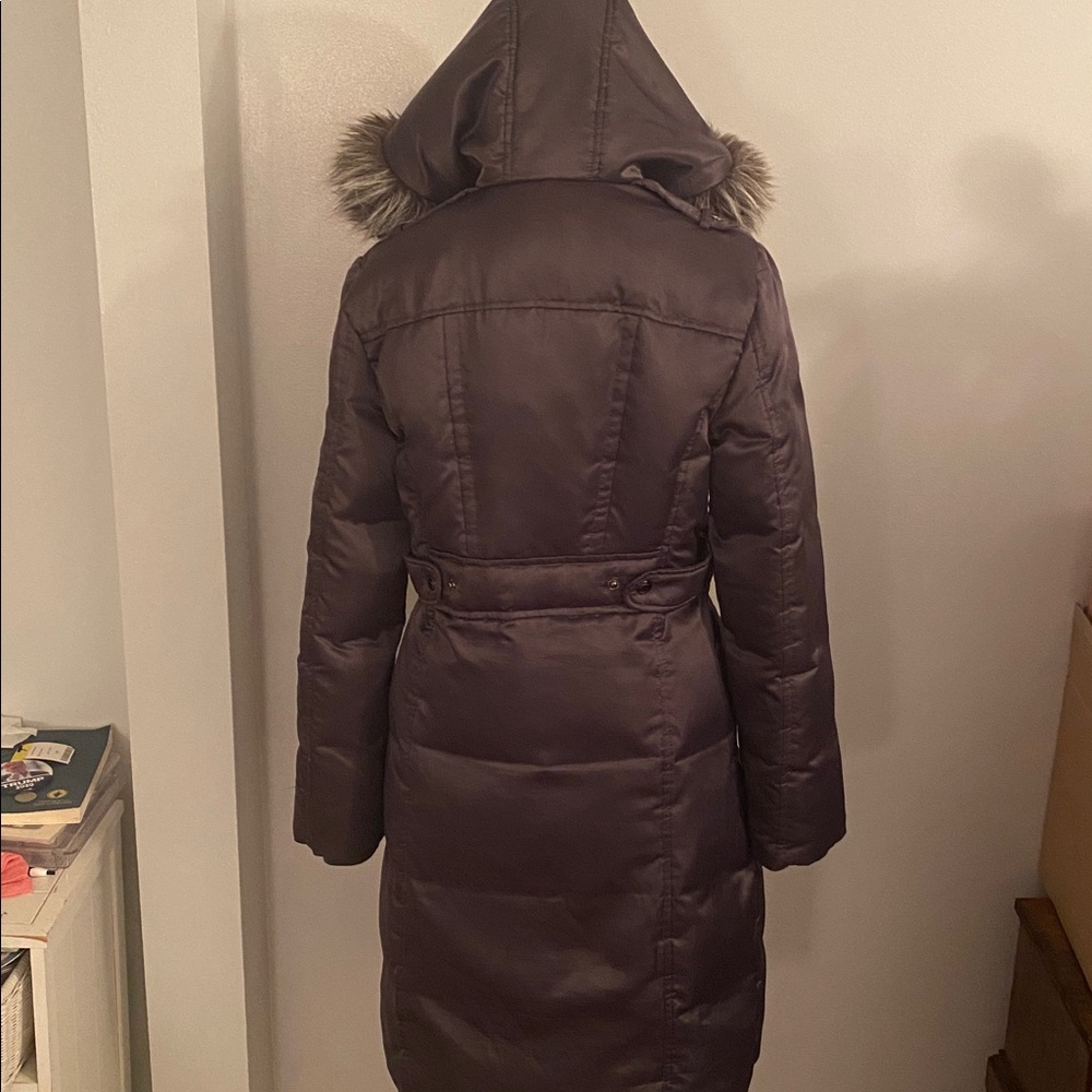 Guess hooded coat perfect condition! Size small 40% feathers - Picture 7 of 13